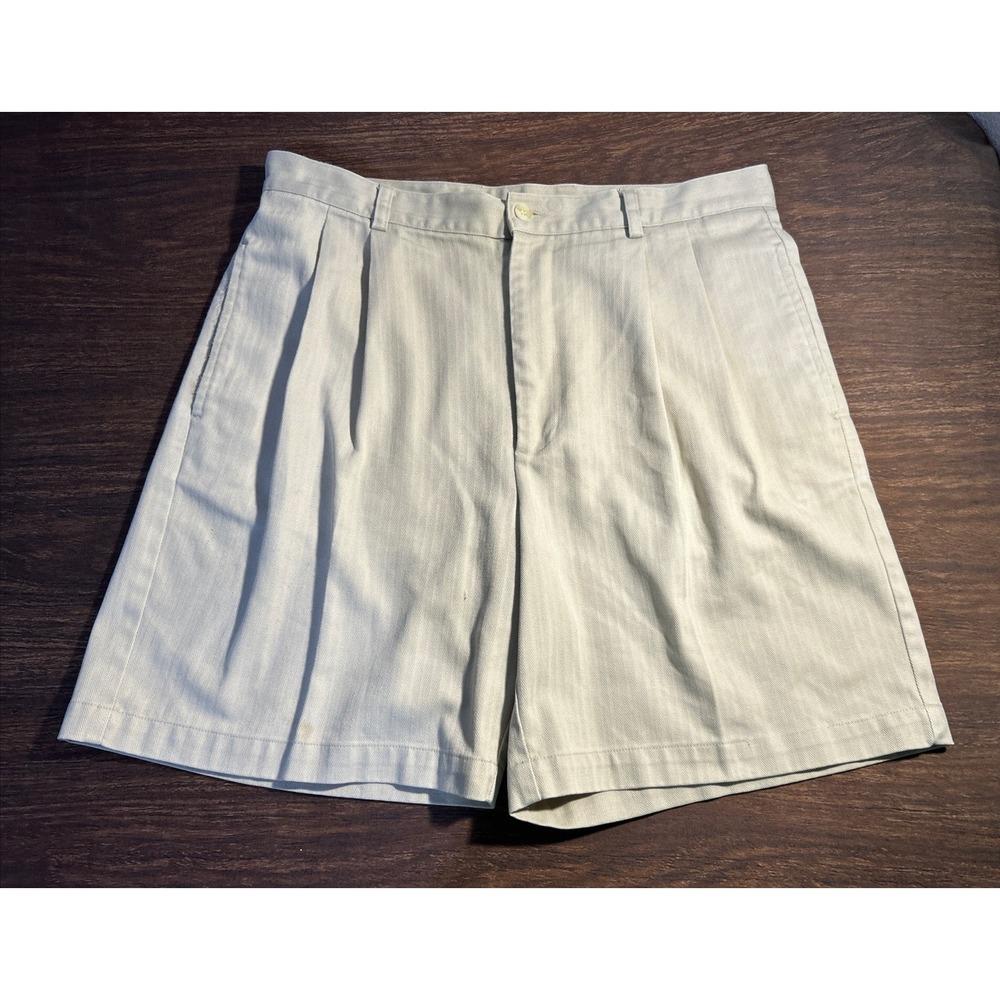Greg Norman Golf Shorts Beige Size 34x7.5  Pleated Front Hole inside Pocket